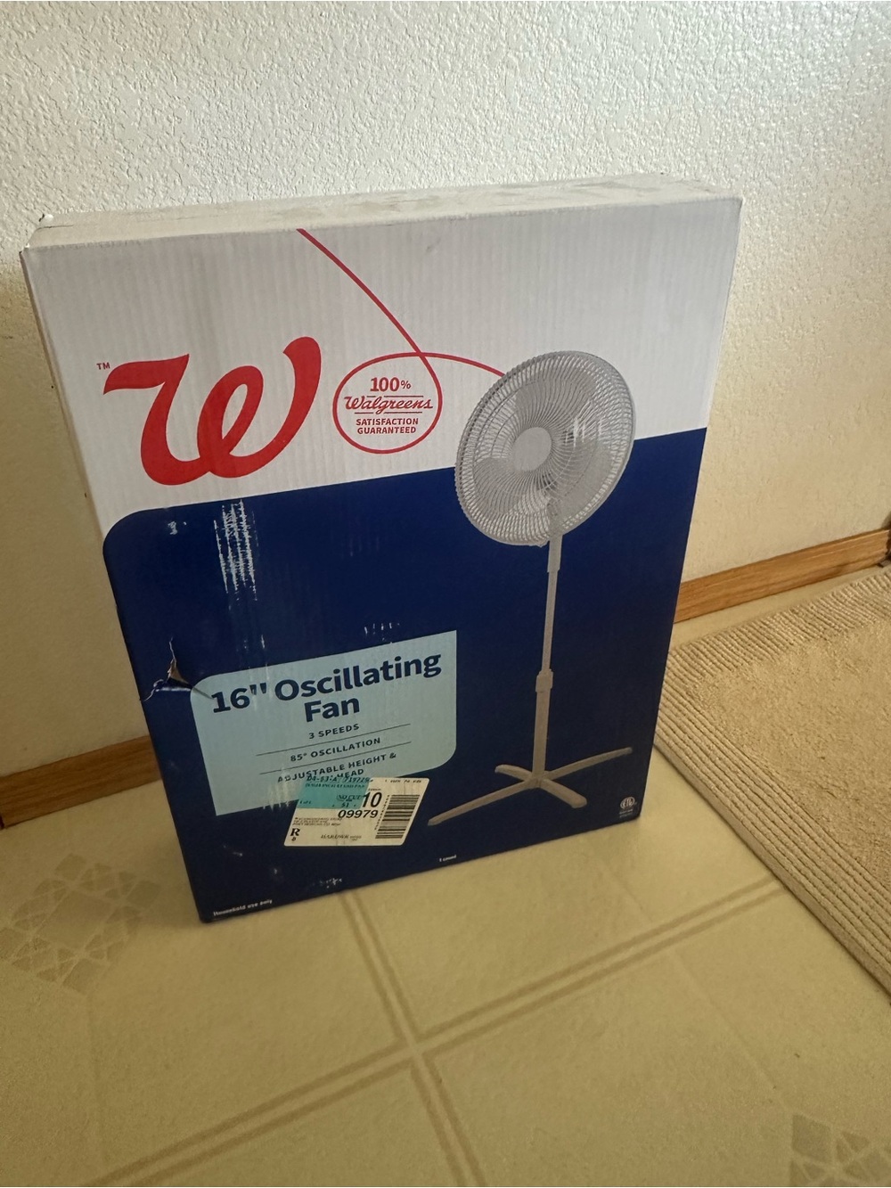 New in box standing fan 3 speeds white